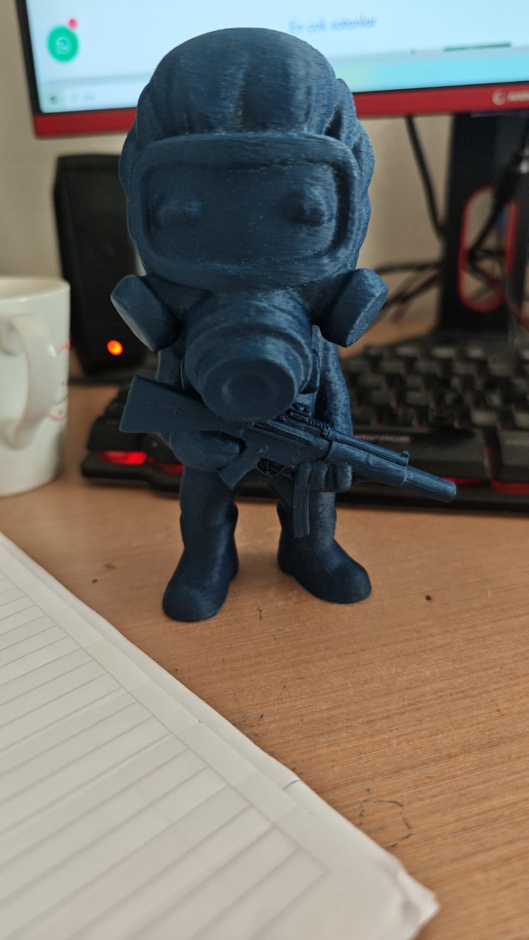 Rust Scientist Figür
