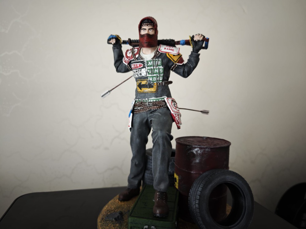 Rust Savaşçı  Figürü - Koleksiyon