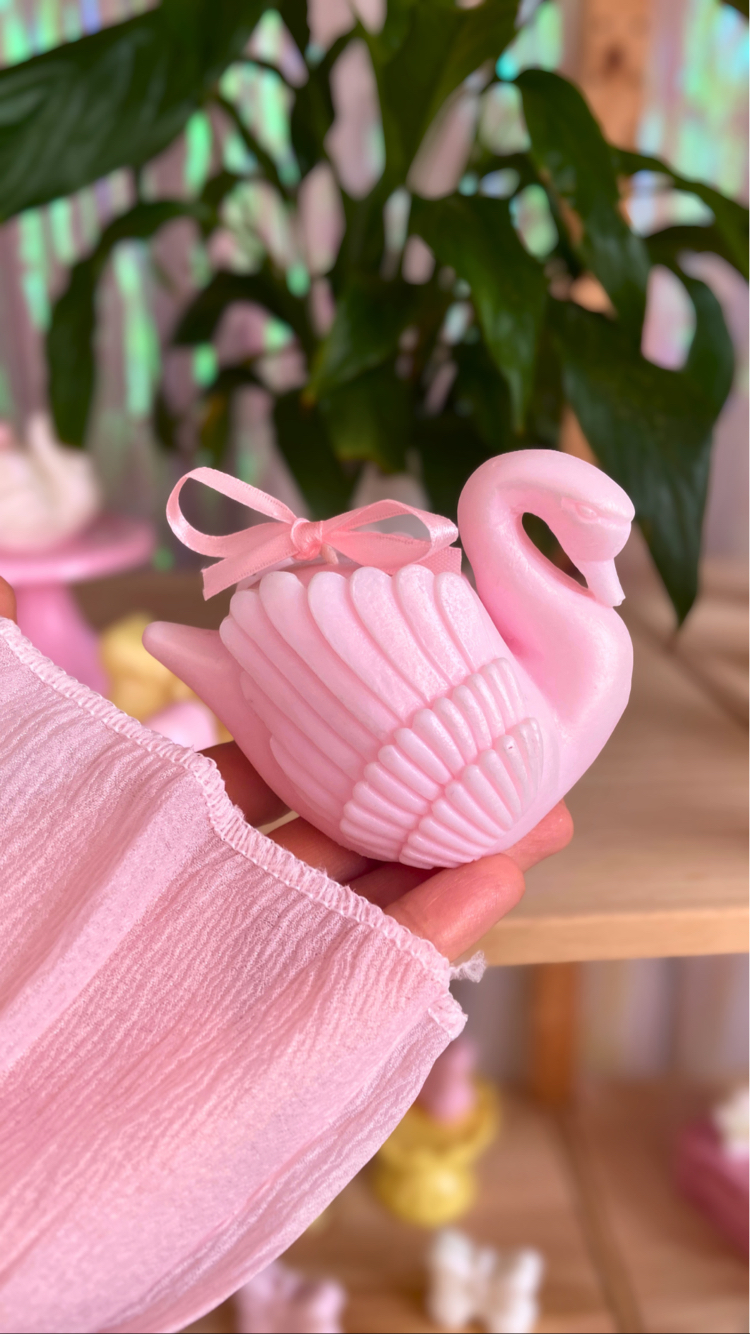 Pembe Kuğu mum