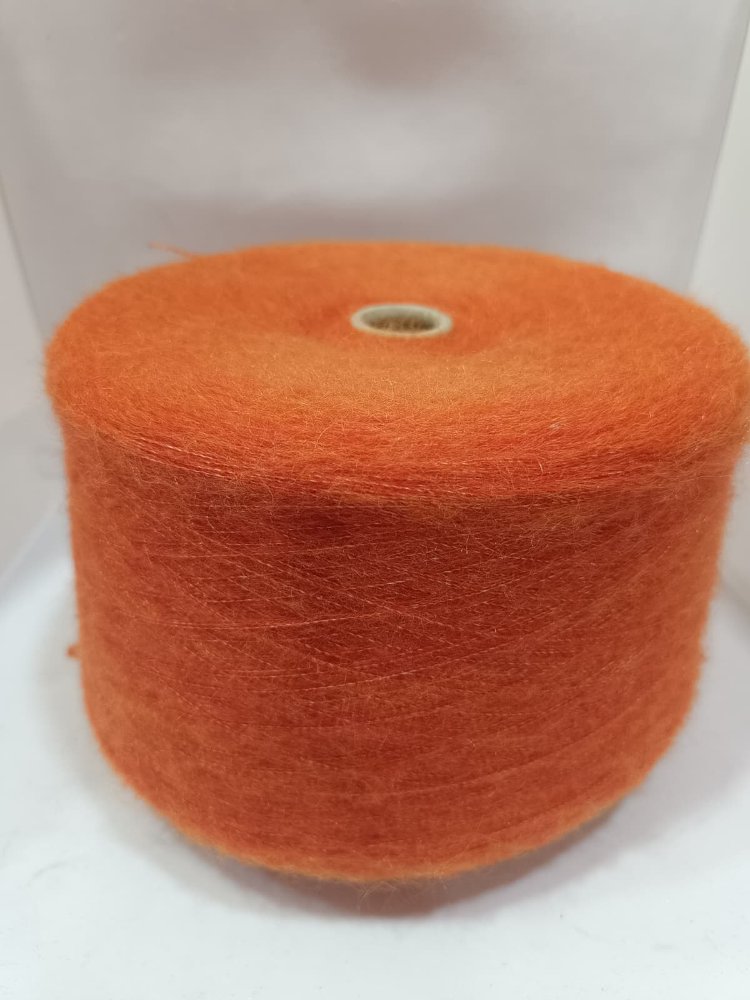 %12 Kid moher %15 Merino %12 Viskon %45 Polyamid %14 Polyester %2 Elastan İçerikli 300gr