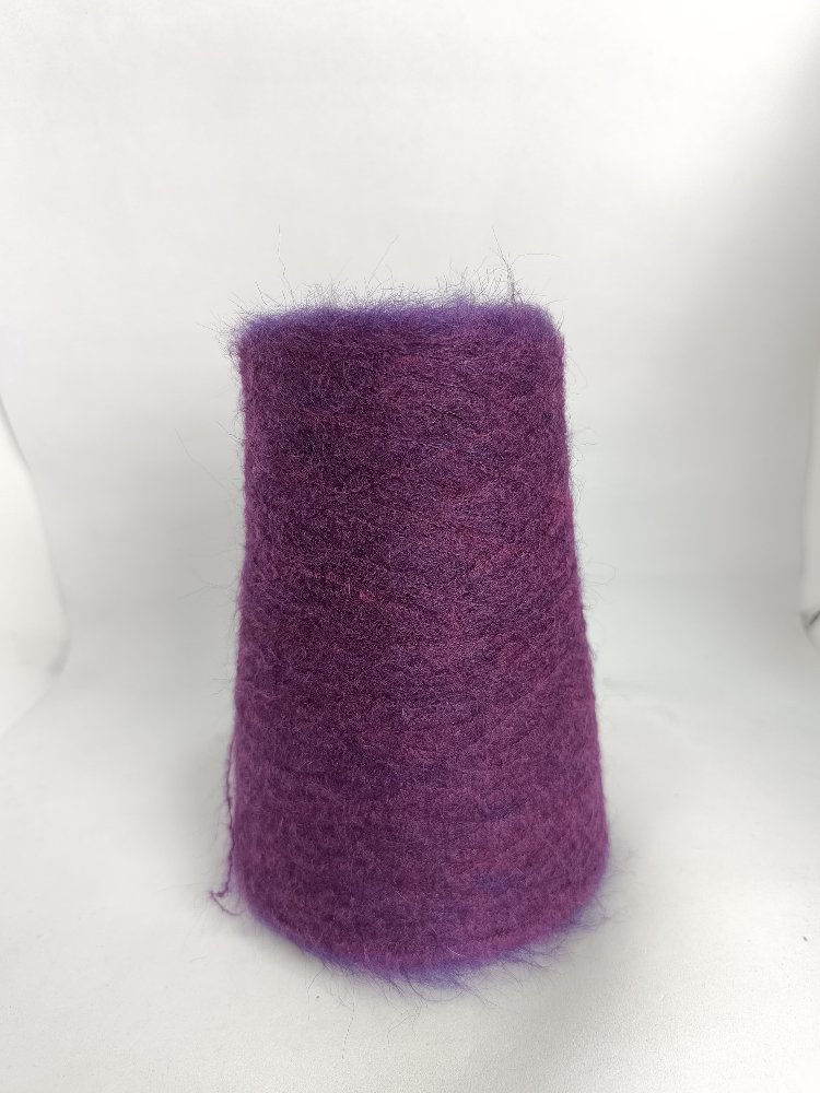 Lineapıu Visone serisi %38Moher,%38Merino%19Polyamid, %5Elastan İçerikli İthal Moher İp 200gr