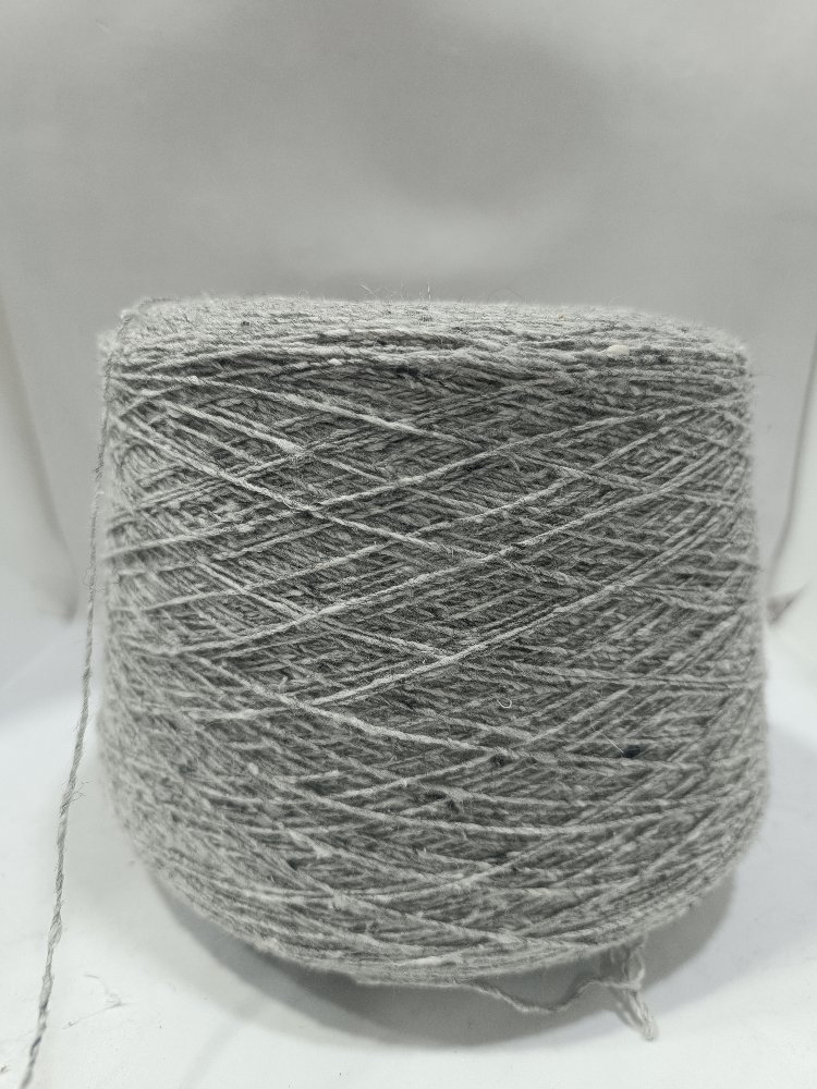 İtalya Üretimi %40 Merino-%20 Viskon-%20 Akrilik- %20 Polyamid İçerikli El Örgü İpi 300gr