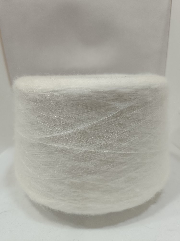 %12 Kid moher %15 Merino %12 Viskon %45 Polyamid %14 Polyester %2 Elastan 300gr