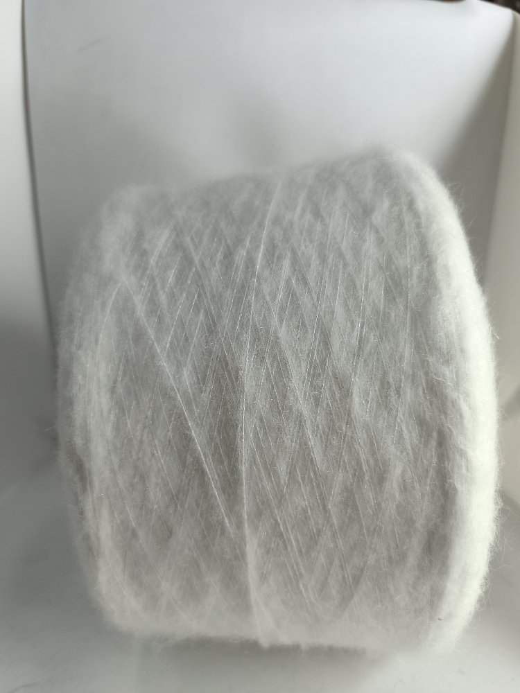%12 Kid moher %15 Merino %12 Viskon %45 Polyamid %14 Polyester %2 Elastan 300gr