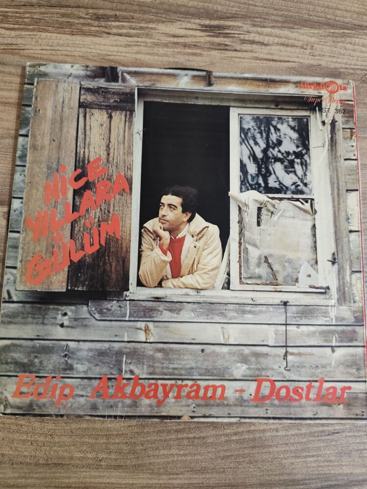 Edip Akbayram ve Dostlar
