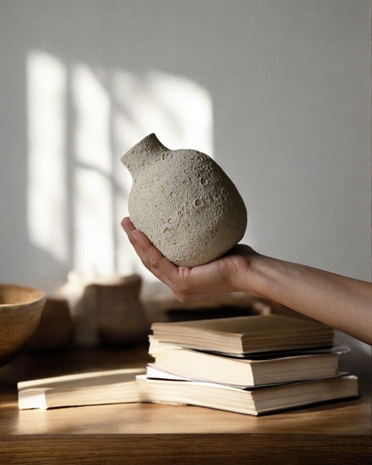 El Yapımı Stoneware Seramik Vazo