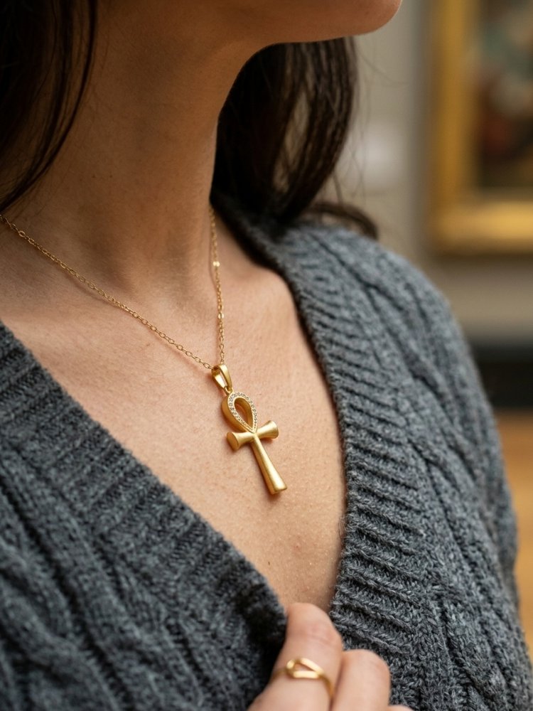 Ankh kolye