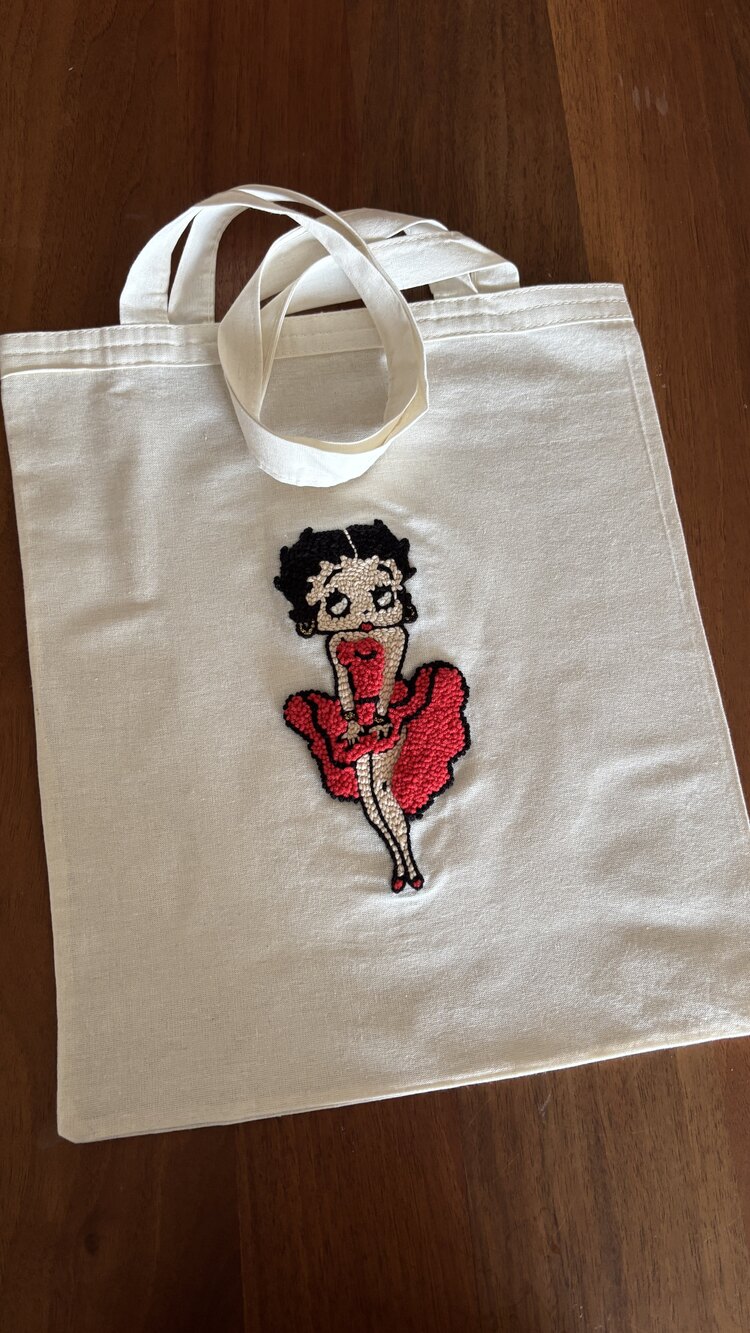 Betty Boop Bez Canta