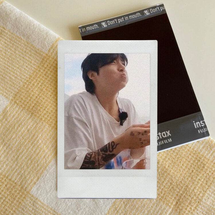 bts polaroid