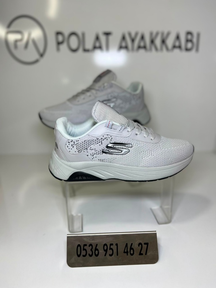 SKECHERS