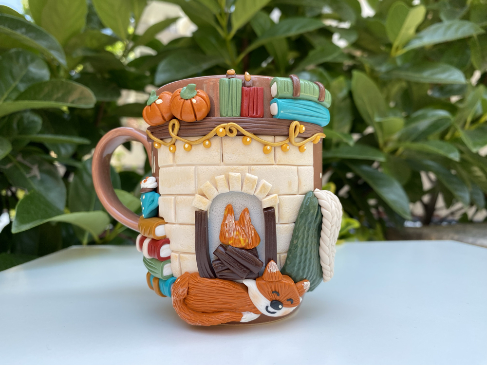Fireplace with fox kahve mug