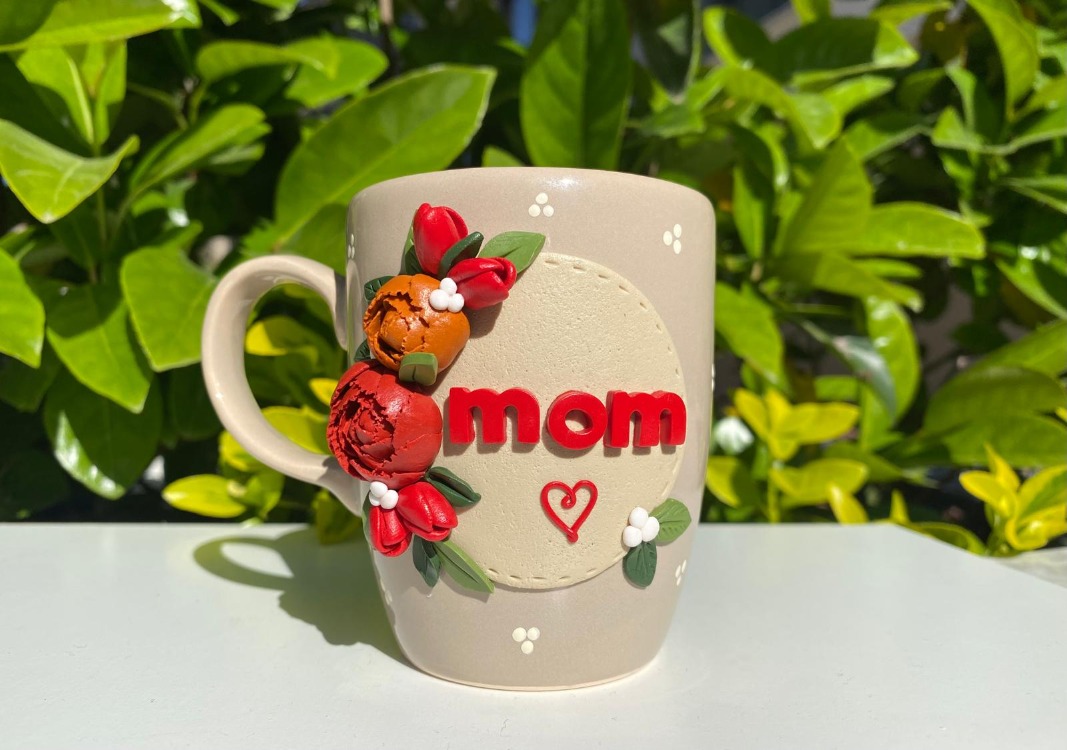mom bej mug
