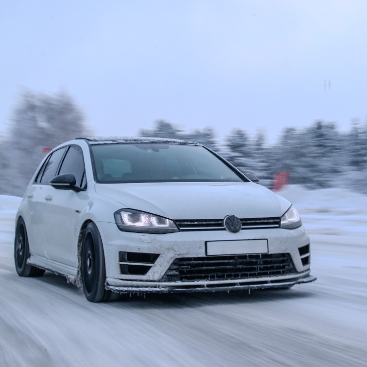 VW Golf 7 R Ön Lip V2 (2013-2016)