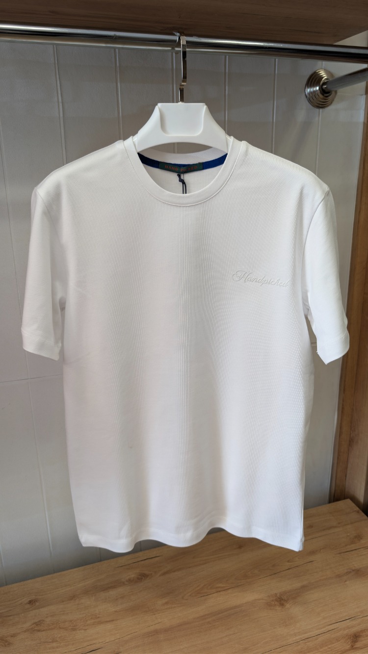  Handpicket T-Shirt 