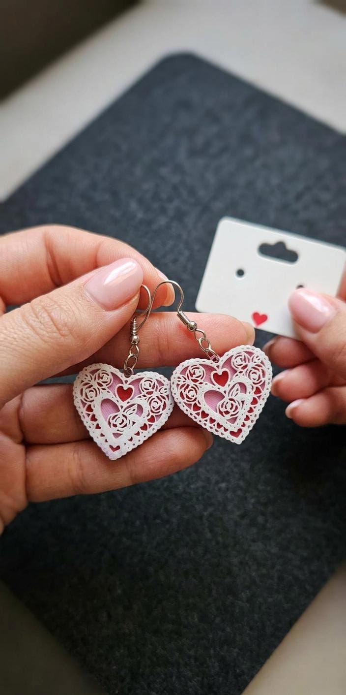 Kalpli Dantel İşlemeli Küpe | Romantik Vintage El Yapımı Tasarım