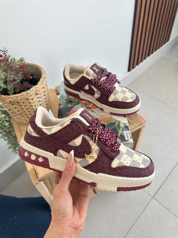 Dunk Lv Premium