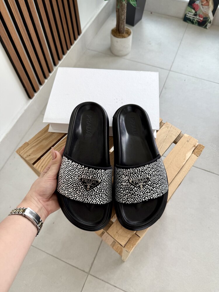Prada Diamond