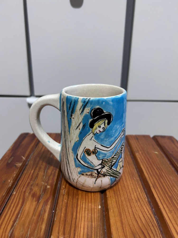 El Boyama Sanatçı Yapımı Seramik Kupa – Modern Çizim – Tek Parça – Vintage