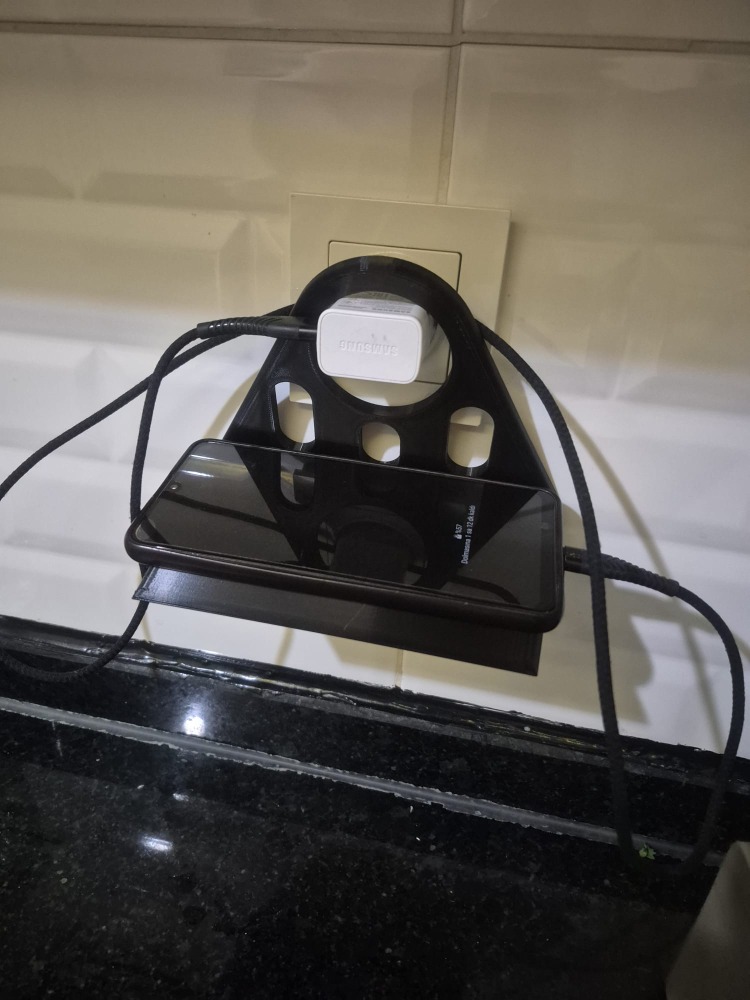 Telefon priz tutucu 