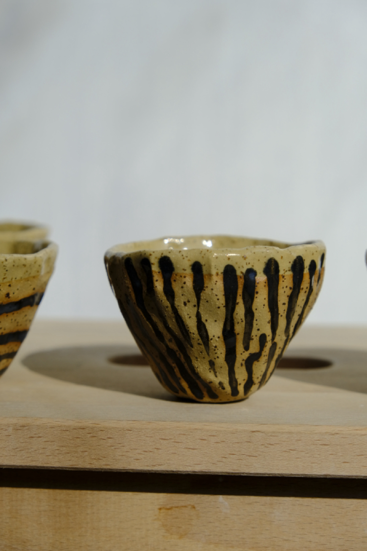 Stoneware çizgili cup