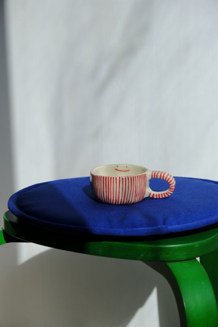 Kırmızı çizgili smile stoneware mug 