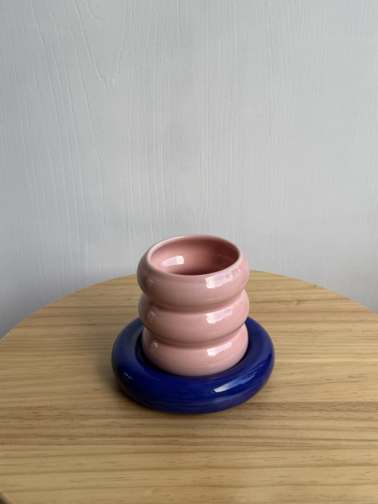Pembe kobalt takım