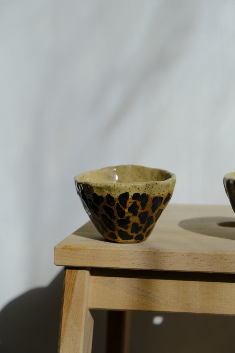 Stoneware benekli cup