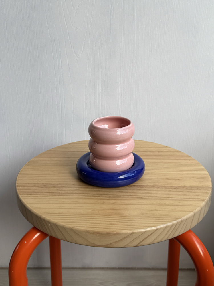 Pembe kobalt takım