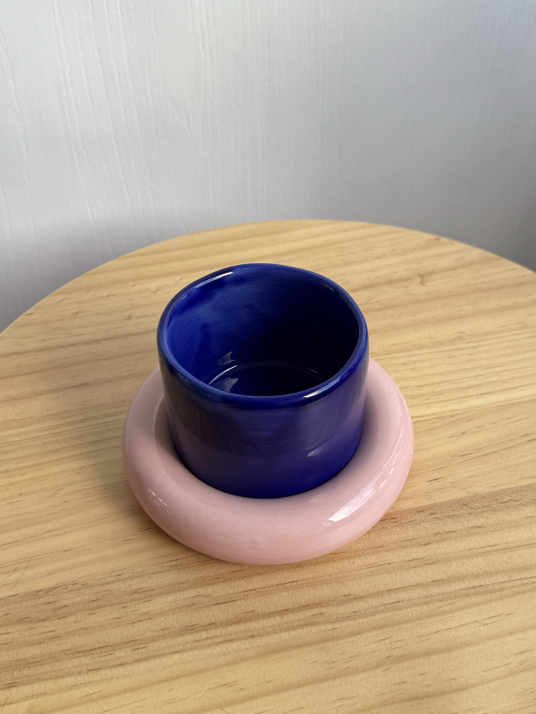 Pembe kobalt takım