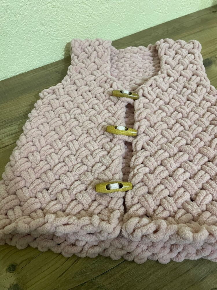 puffy fine hasır model bebek yeleği