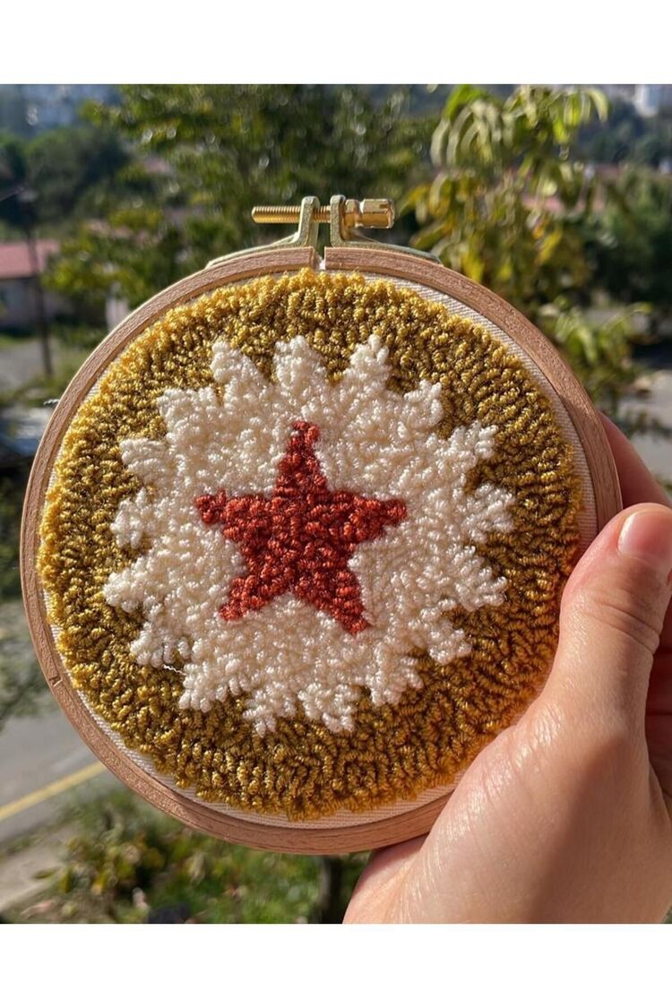 Punch nakışı ve %100 el işlemesi ile işlenmiş dekoratif pano