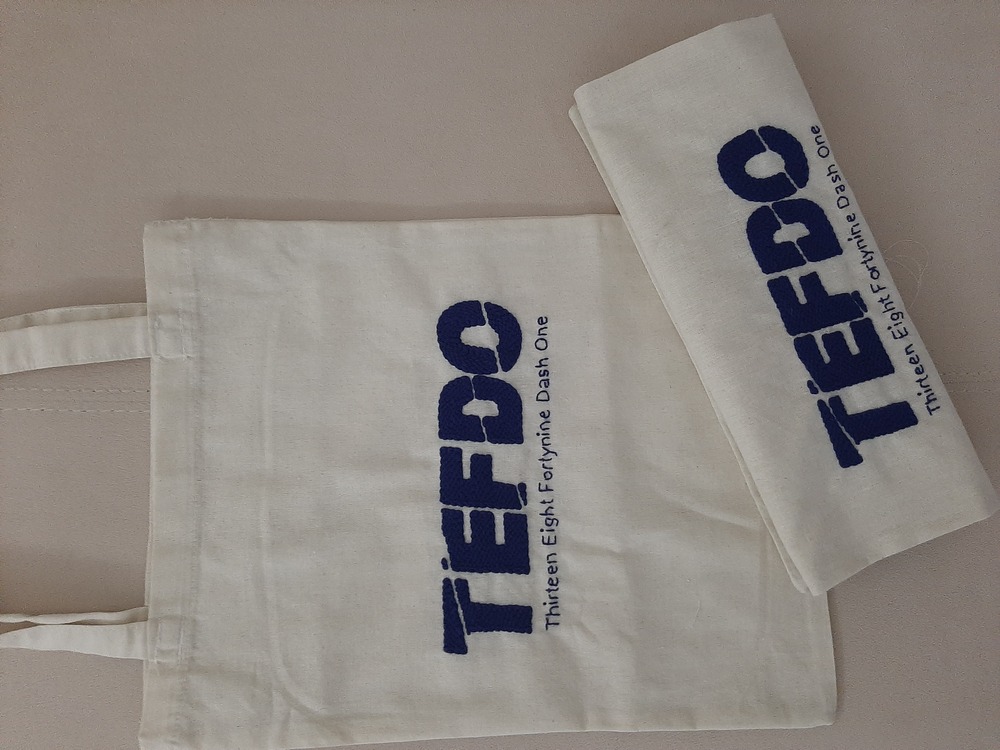 Firma logolu bez çanta