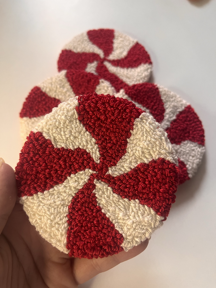 Candy Cane Mug Rug