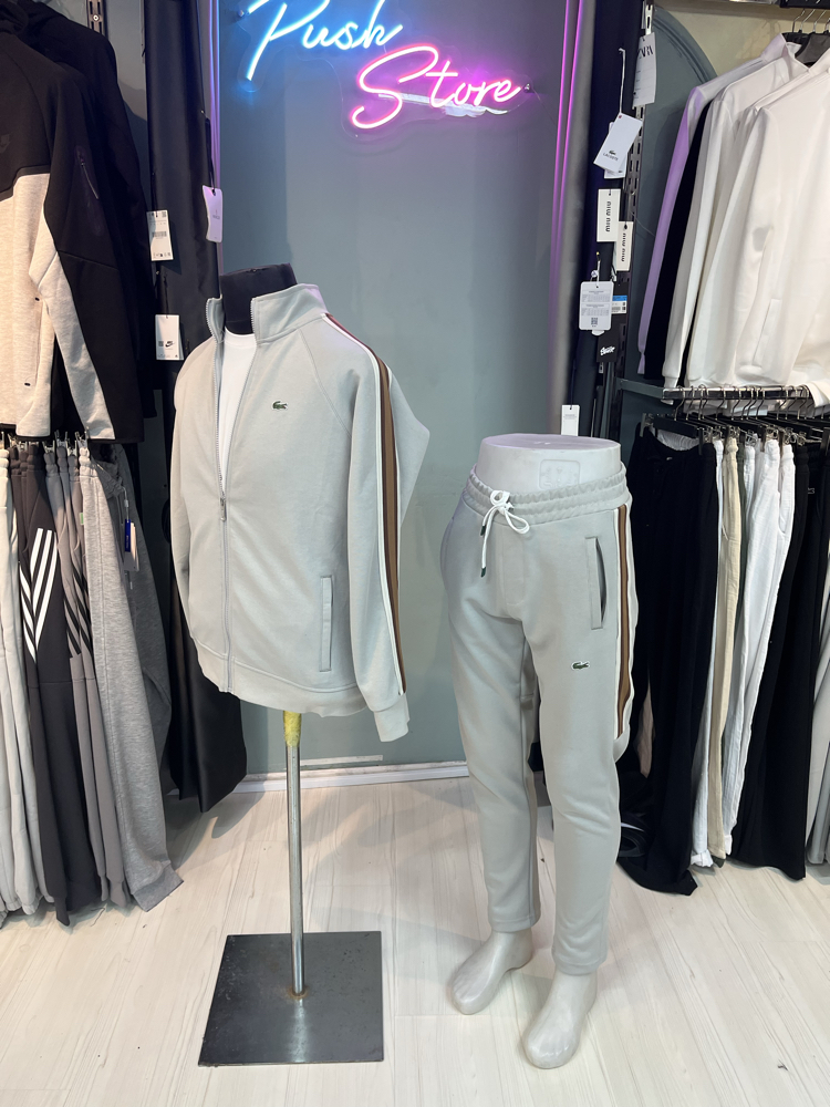 Lacoste Açik Bej Şeritli Esorfman Takimi – Erkek Spor Giyim