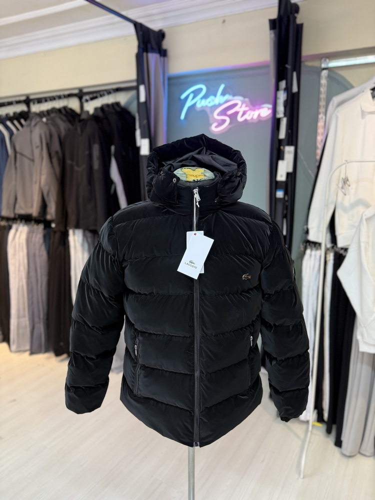 Lacoste Siyah Kapüşonlu Şişme Mont – Kışlık Erkek Dış Giyim