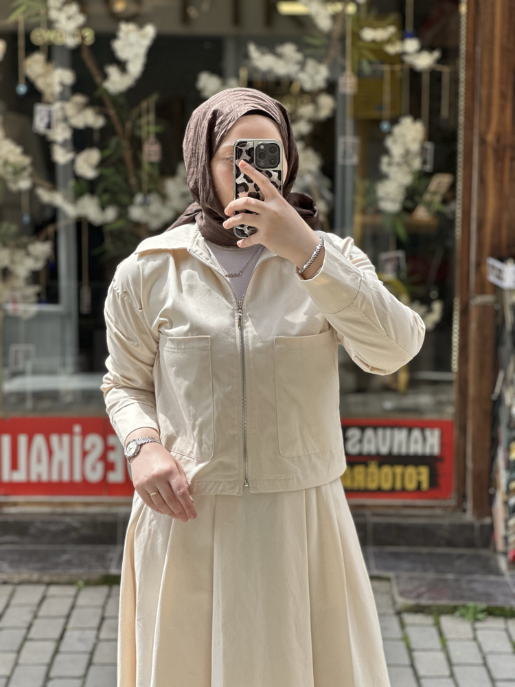 Zımba detaylı etekli takım