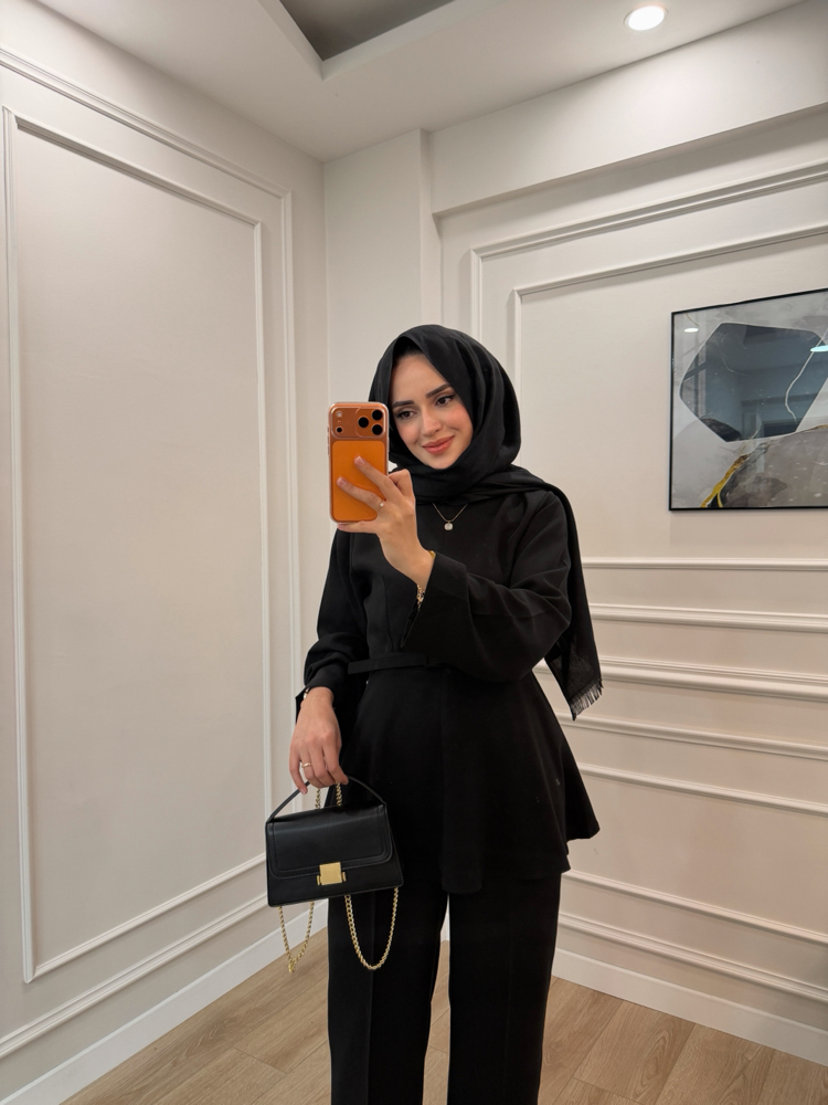 Kemerli Volanlı Tunik Pantolonlu Takım