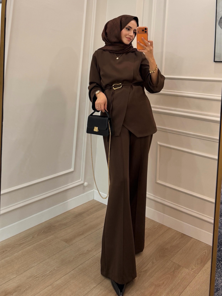 Çapraz Ön Detaylı Pantolonlu Takım