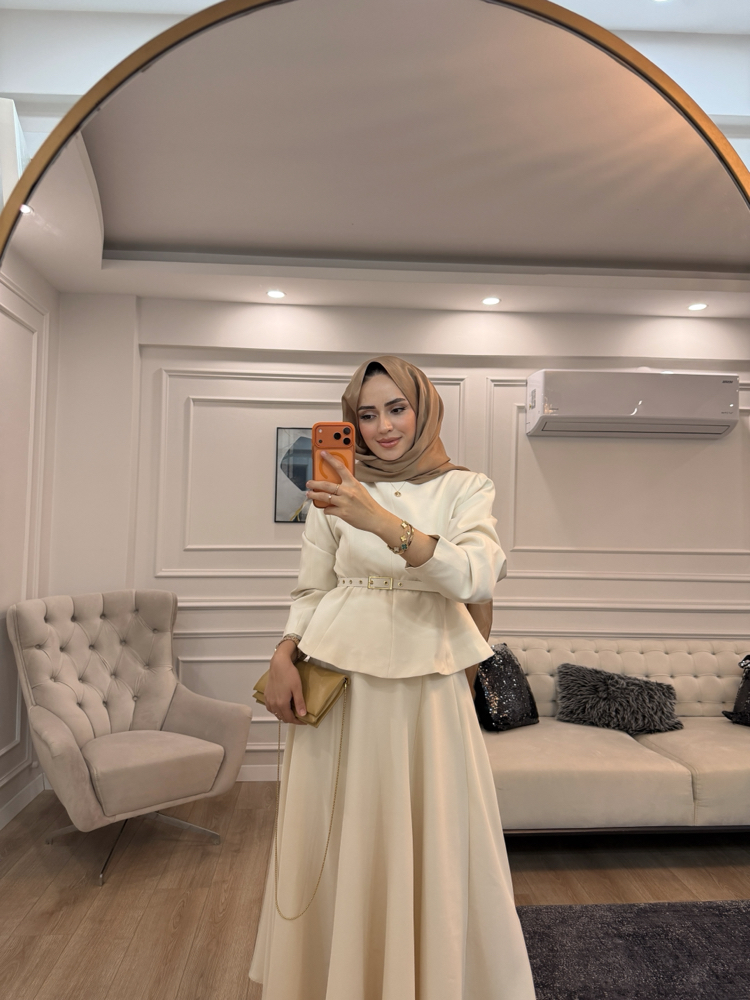 KEMER DETAYLI ETEKLİ TAKIM 