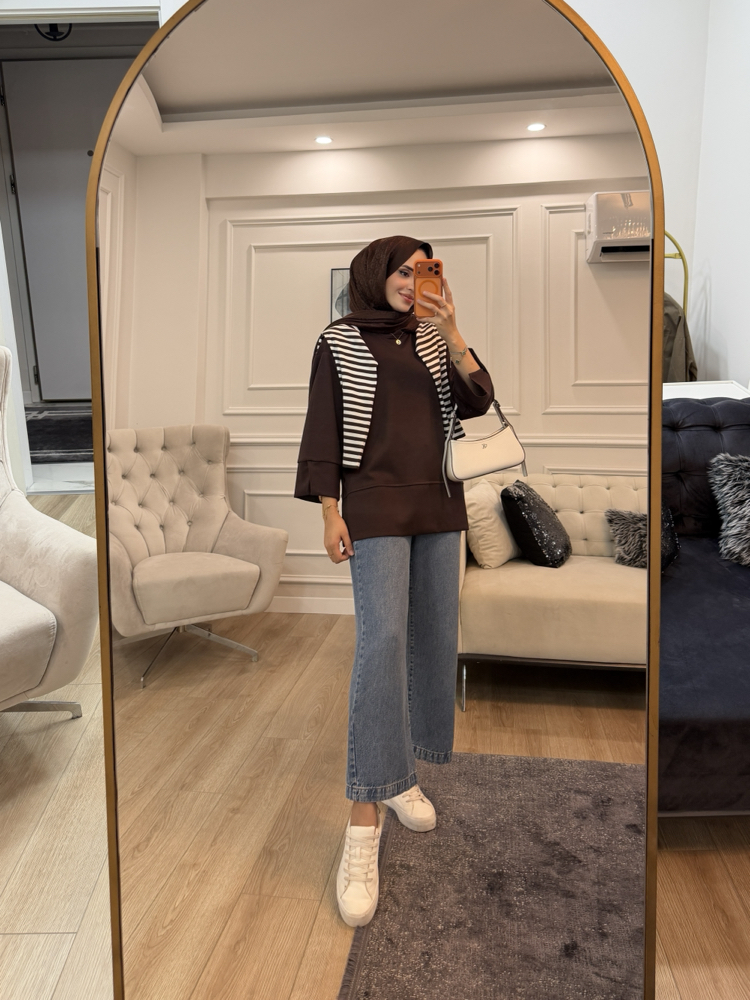 YAN YIRTMAÇ DETAYLI DÜZ SWEAT