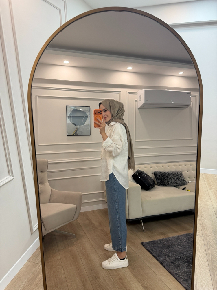MAVİ KEMERLİ DÖKÜMLÜ JEAN