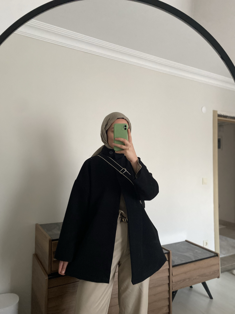Yüksek yaka basic kaban
