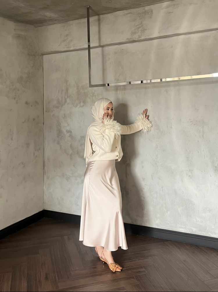 Lady Saten Etek