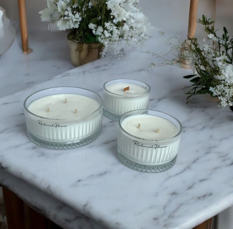ELEGANT REFLECTION • 370 g