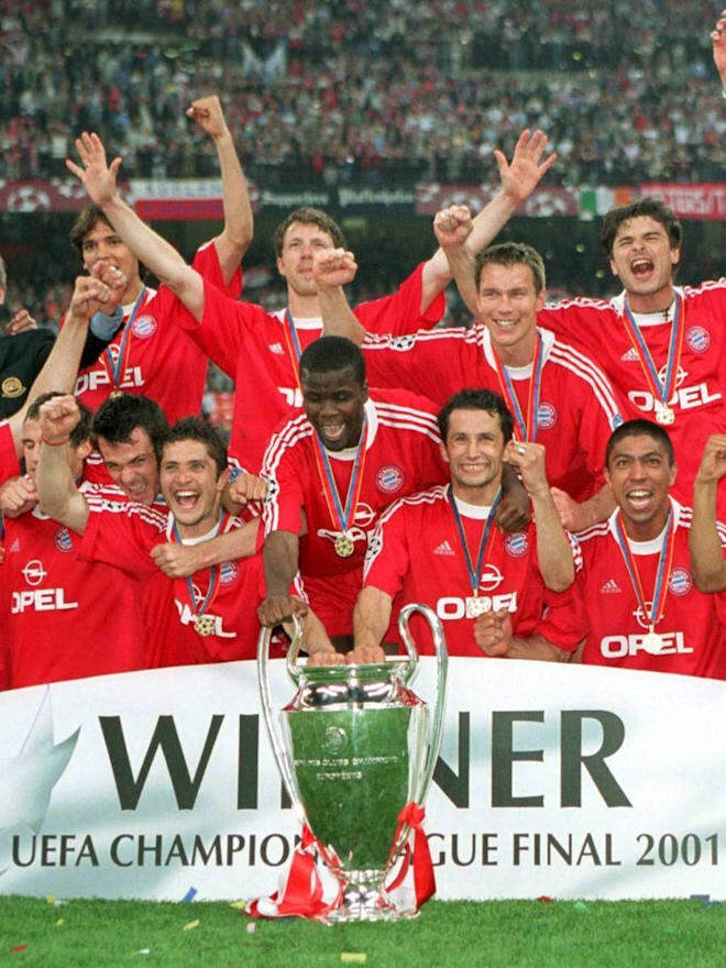 FC Bayern Munich 2001-2002 UCL Home Shirt