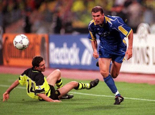 Juventus FC 1997-1998 Third Shirt