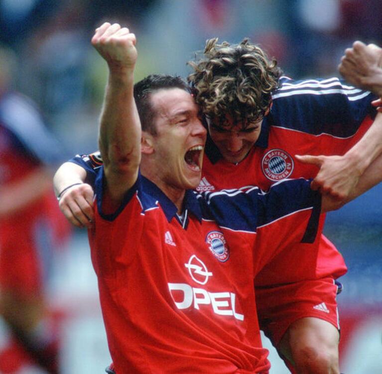 FC Bayern Munich 1999-2001 Home Shirt