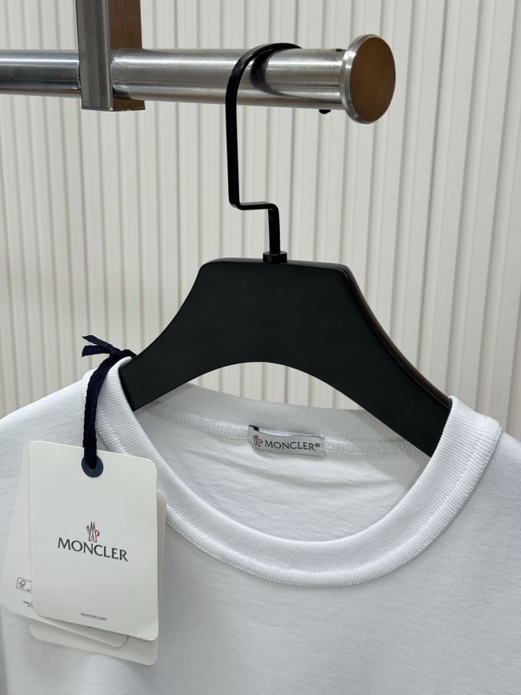 Moncler Beyaz Tshirt ( İthal )