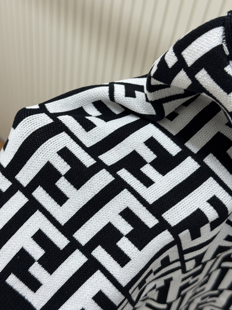 Fendi Monogram Triko Tshirt