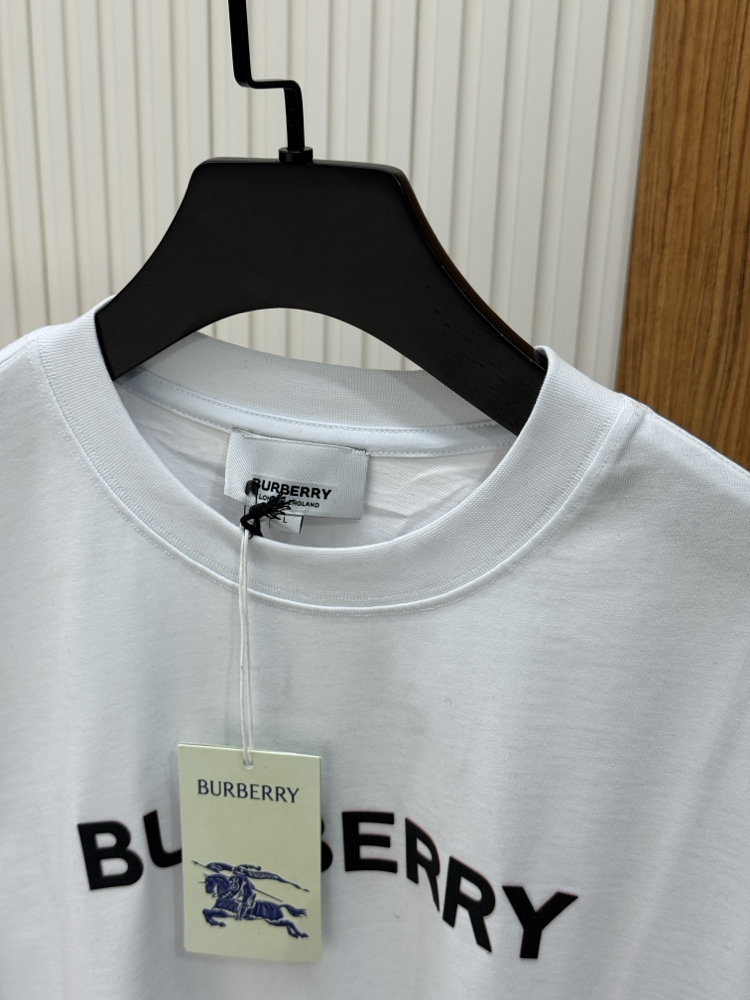 Burberry Classic Beyaz Tshirt
